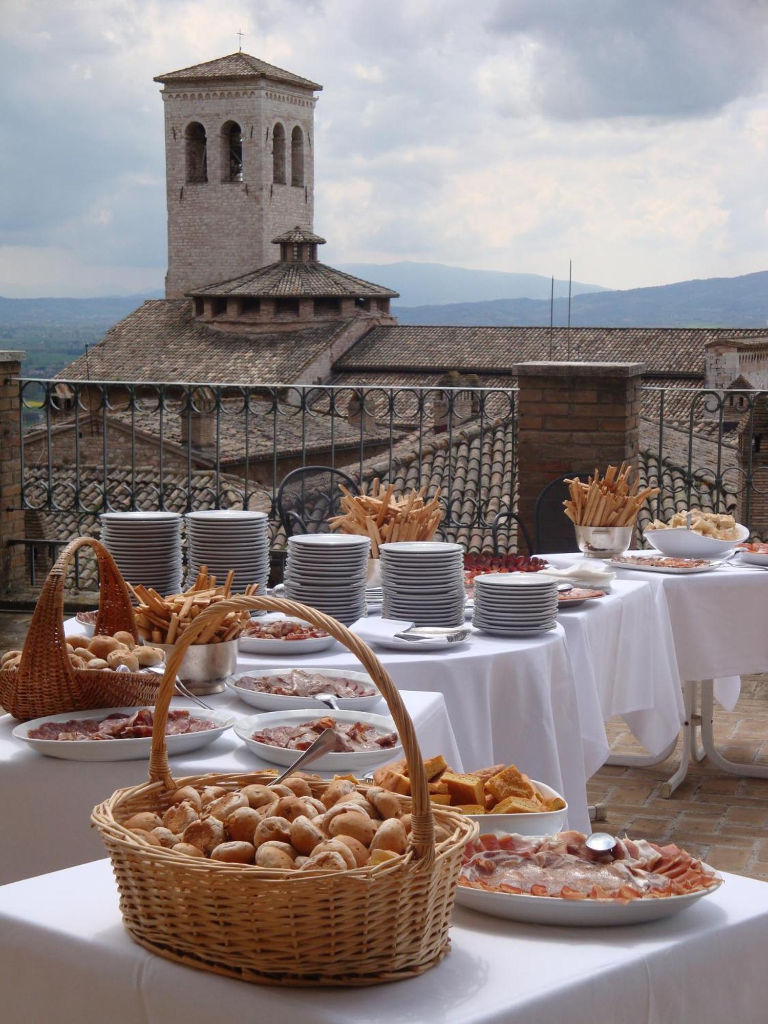 Giotto Hotel & Spa Assisi Bagian luar foto